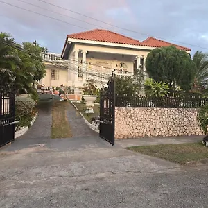 Paradise Palms Jamaica Vacation Holiday home
